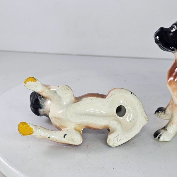 Ceramic Boxer Dog Figurines Set Of 2 Vintage Side Eyeing Each Other - Picture 8 of 8